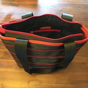 Harvey’s Seatbelt Bag Tote